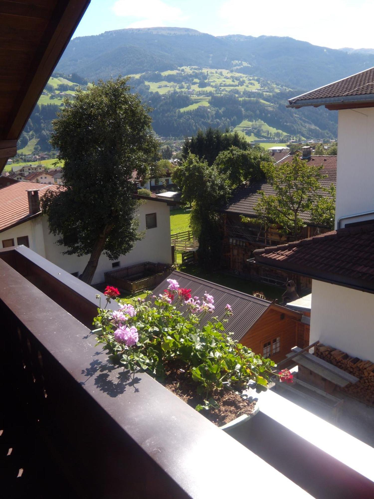 Appartements Schweiberer Ried im Zillertal Ngoại thất bức ảnh